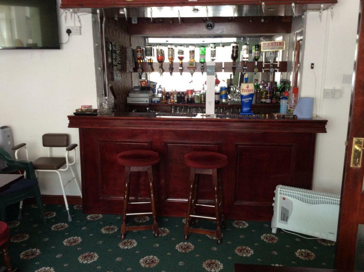 Lynton Hotel Blackpool Bagian luar foto