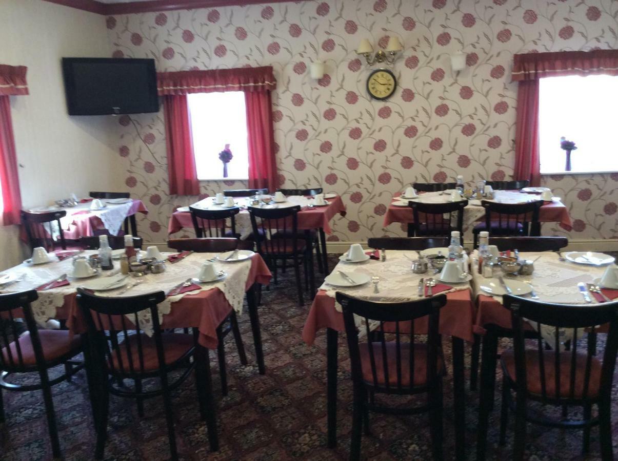 Lynton Hotel Blackpool Bagian luar foto