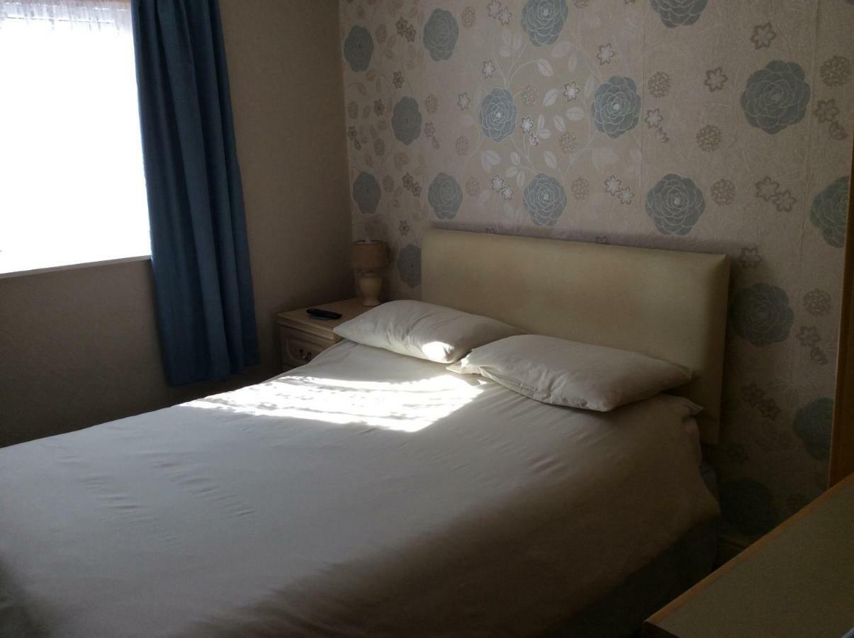 Lynton Hotel Blackpool Bagian luar foto